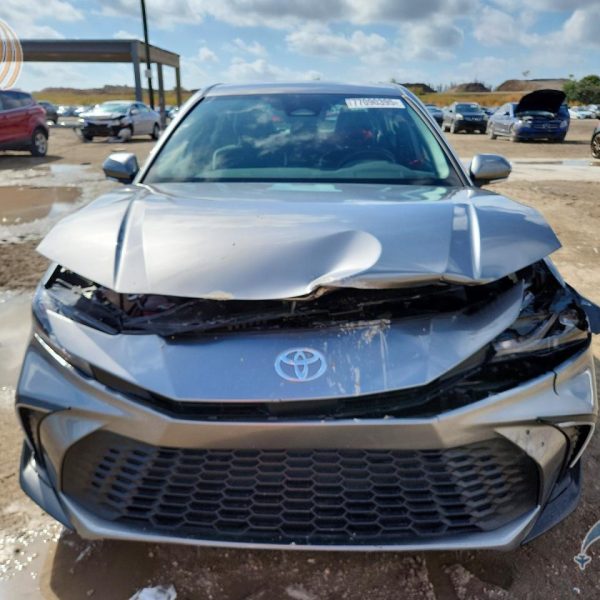 TOYOTA CAMRY 2025 $ 9500