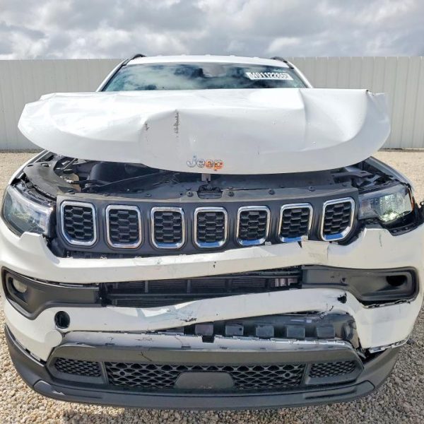 JEEP COMPASS LATITUDE 2025 $5500